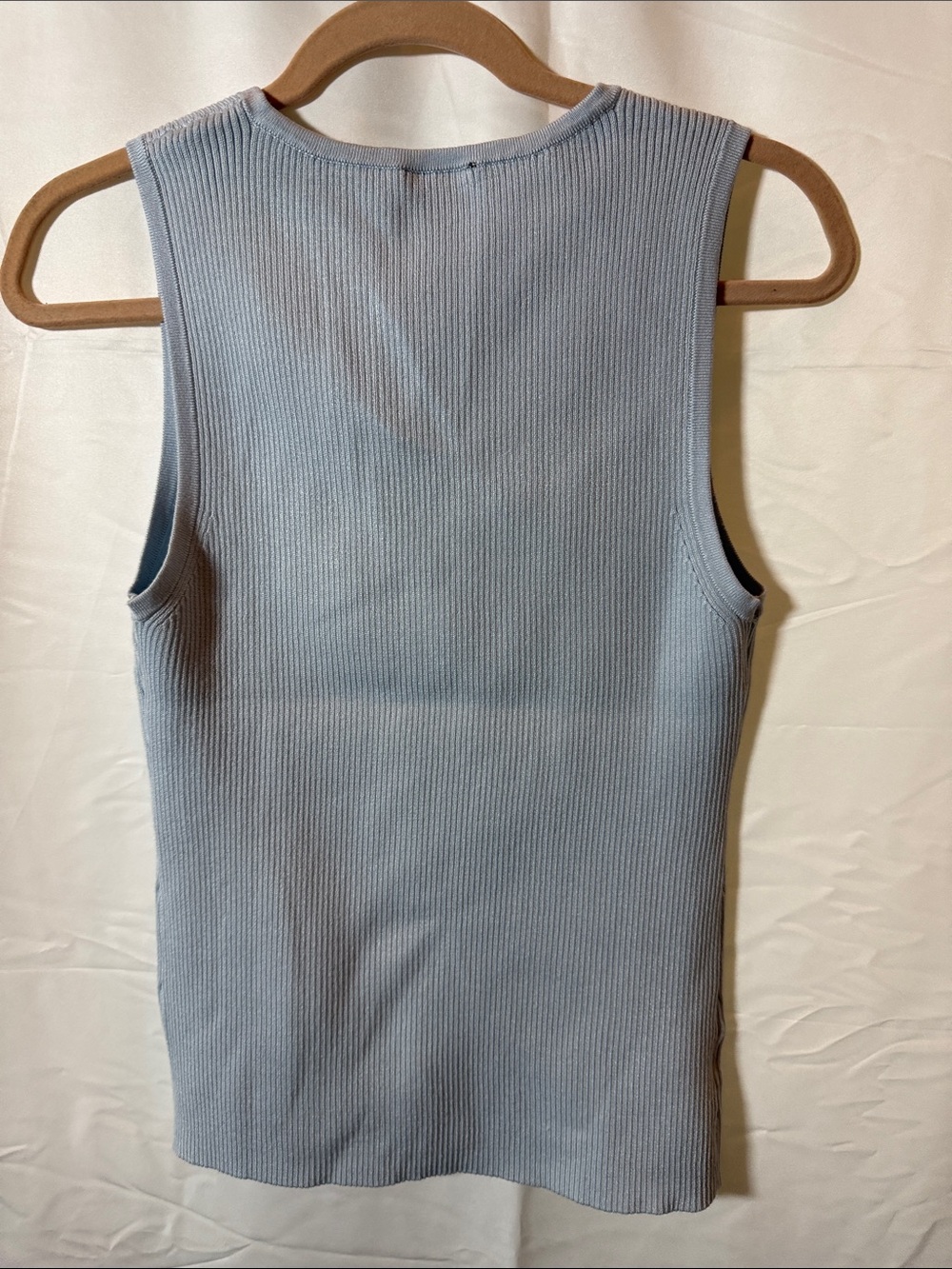 Ann Taylor Factory Light Blue Ribbed V-Neck Knit Tank - Picture 5 of 5